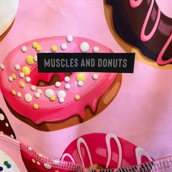 Muscles and Donuts - EUC Pink Donut Athletic Shorts with Pockets Size Large - Picture 9 of 14